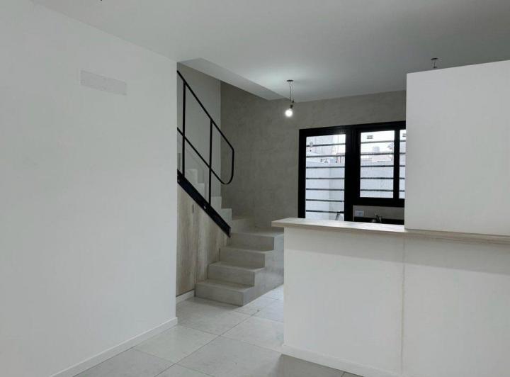 Casa · 56m² · 2 Ambientes · 2 Cocheras