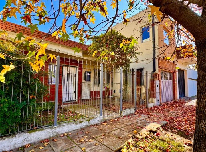 Casa · 113m² · 5 Ambientes · 1 Cochera