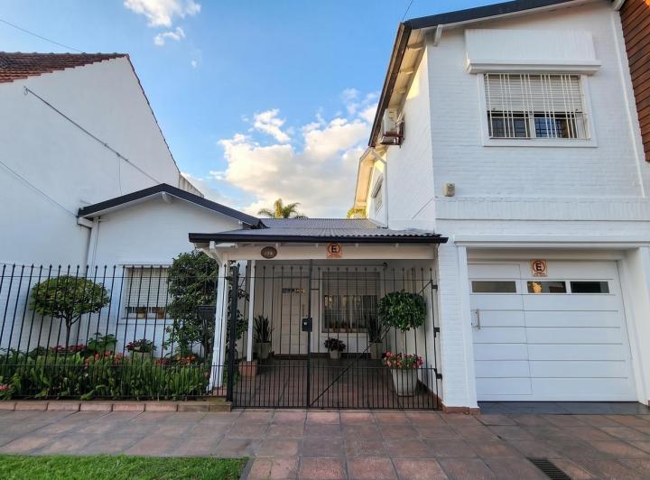 Casa · 150m² · 4 Ambientes · 1 Cochera