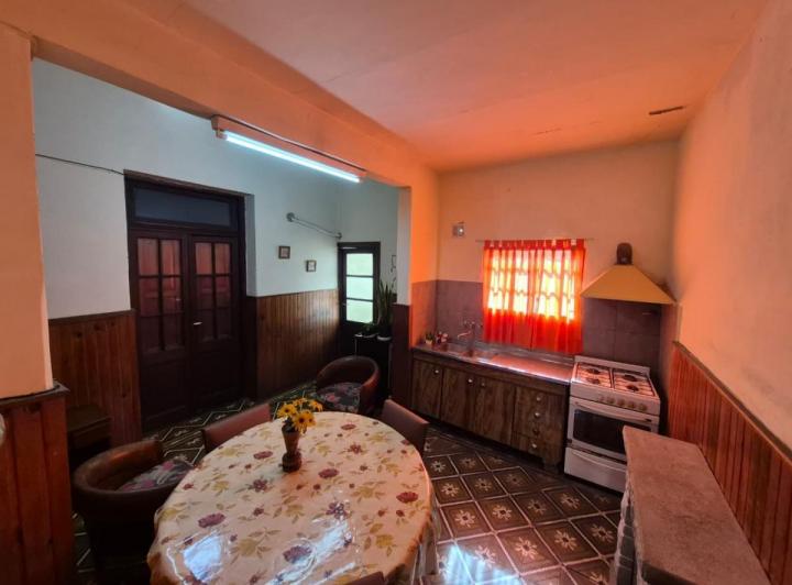 Casa · 162m² · 4 Ambientes · 1 Cochera