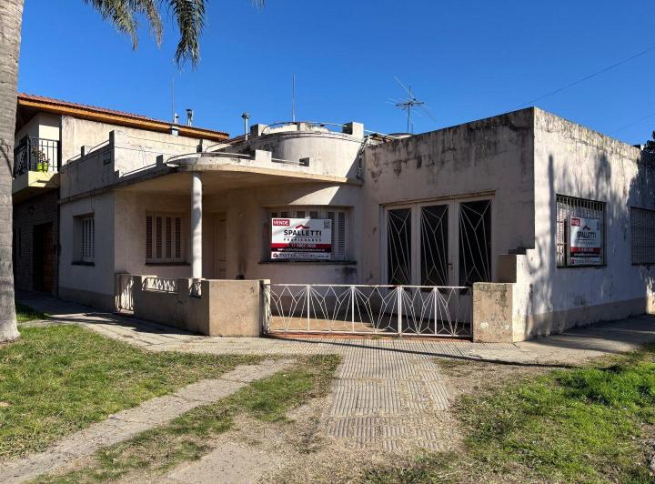 Casa · 122m² · 3 Ambientes · 1 Cochera