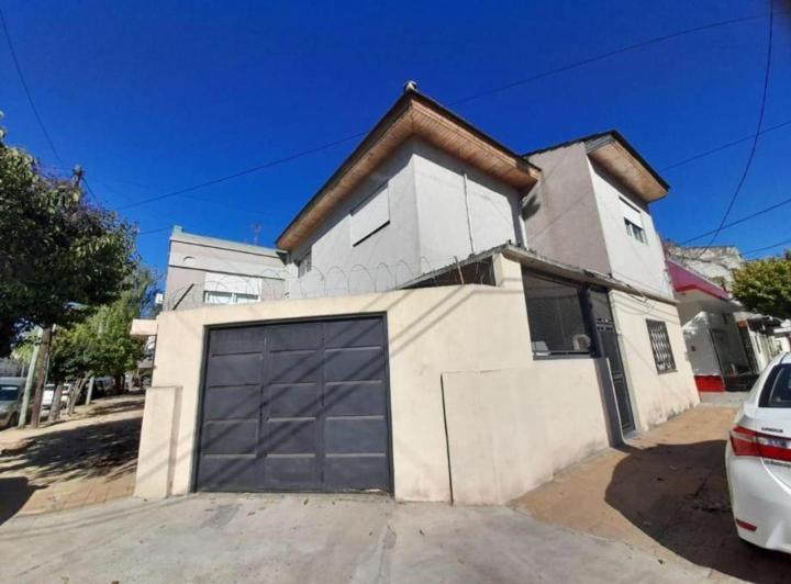 Casa · 150m² · 6 Ambientes