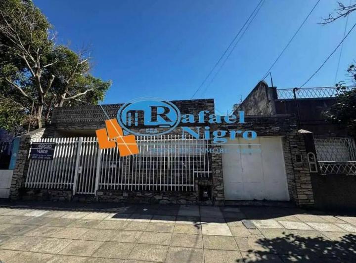 Casa · 90m² · 3 Ambientes · 1 Cochera