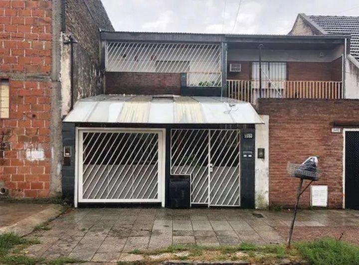 Casa · 108m² · 4 Ambientes · 1 Cochera