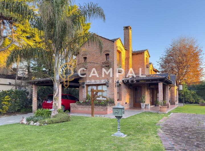Casa · 143m² · 4 Ambientes · 1 Cochera