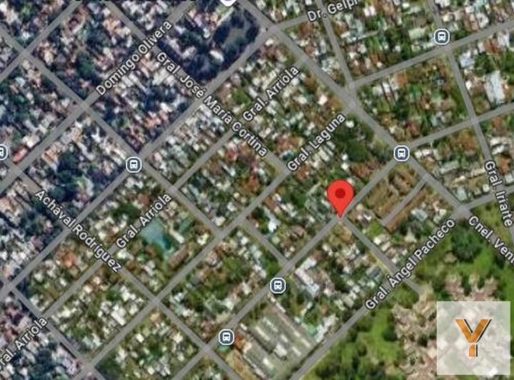 Casa · 210m² · 7 Ambientes · 1 Cochera