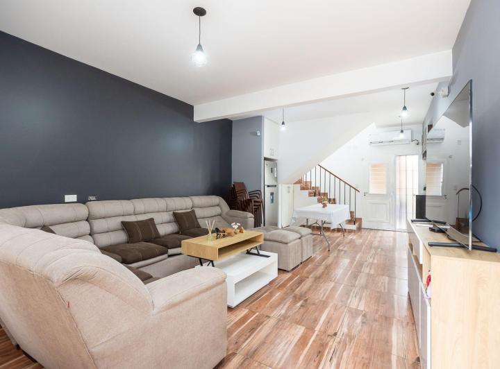 Casa · 170m² · 6 Ambientes