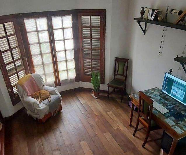 Casa · 241m² · 5 Ambientes · 2 Cocheras