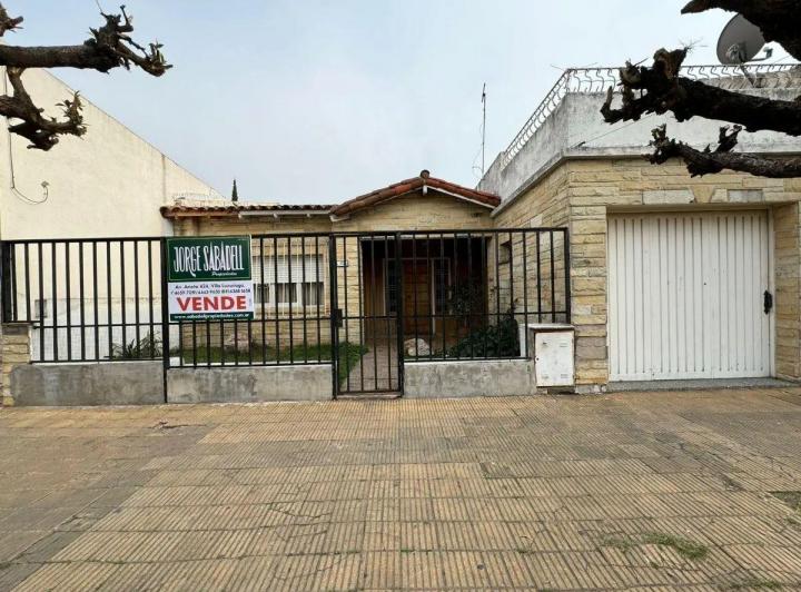 Casa · 137m² · 3 Ambientes · 1 Cochera