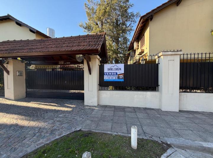 Casa · 95m² · 3 Ambientes · 1 Cochera