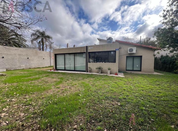 Casa · 100m² · 3 Ambientes · 1 Cochera