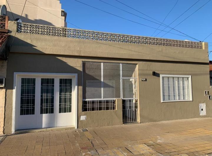 Casa · 120m² · 3 Ambientes · 2 Cocheras