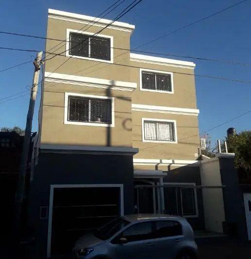 Casa · 280m² · 7 Ambientes · 1 Cochera