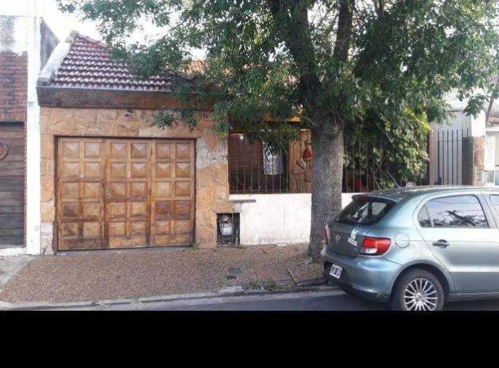 Casa · 130m² · 4 Ambientes · 1 Cochera