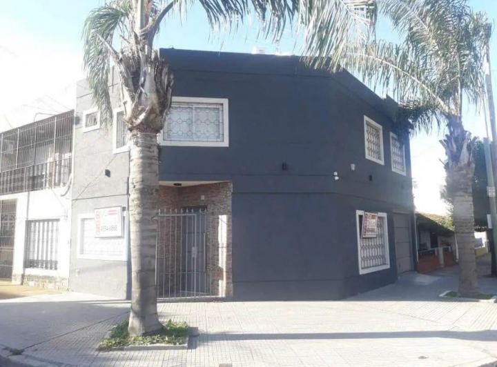 Casa · 150m² · 4 Ambientes · 1 Cochera