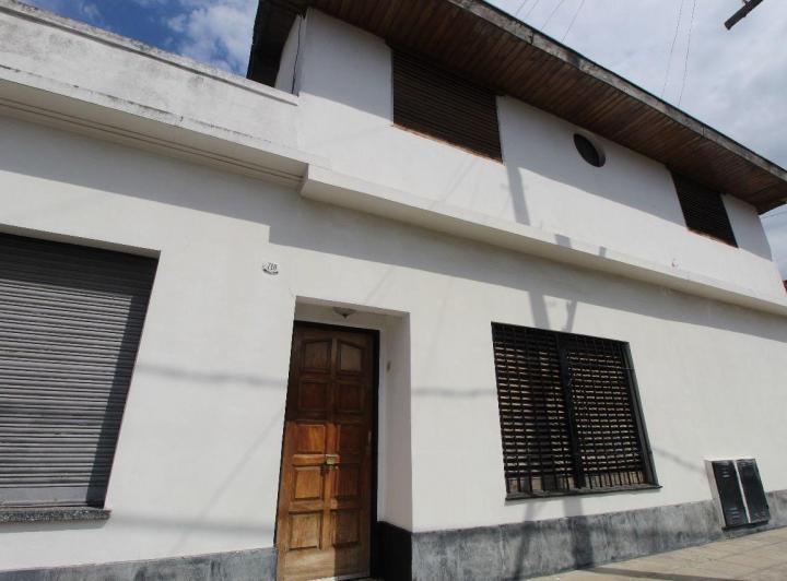 Casa · 180m² · 5 Ambientes · 1 Cochera