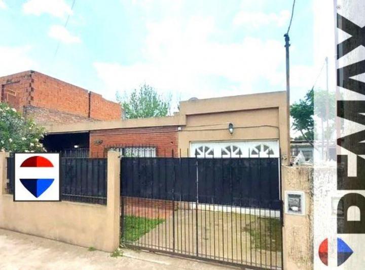 Casa · 108m² · 4 Ambientes · 2 Cocheras