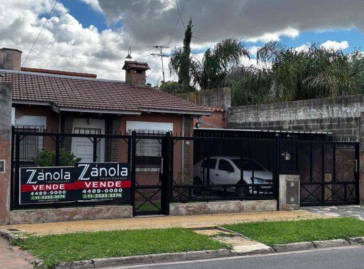 Casa · 101m² · 3 Ambientes · 1 Cochera