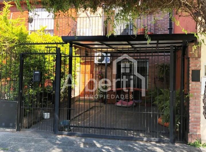 Casa · 72m² · 3 Ambientes · 1 Cochera