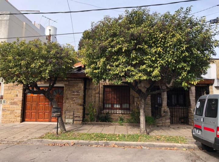 Casa · 125m² · 3 Ambientes · 1 Cochera