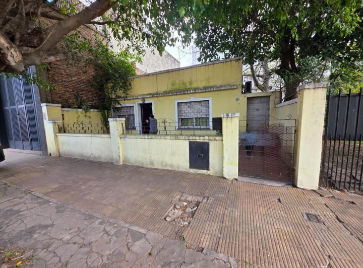 Casa · 72m² · 3 Ambientes · 3 Cocheras