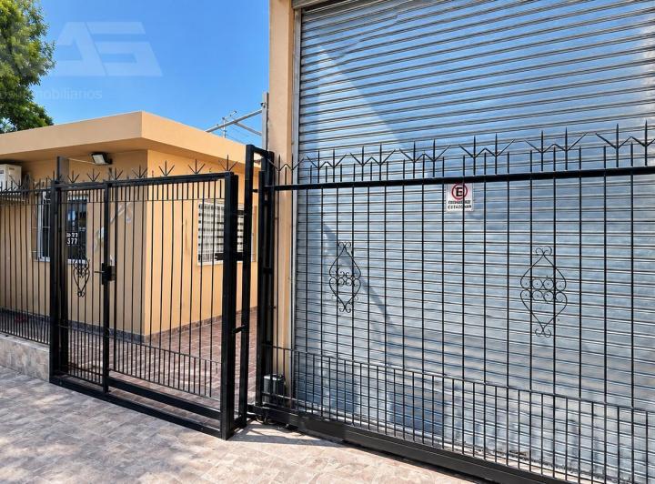 Casa · 250m² · 5 Ambientes · 3 Cocheras