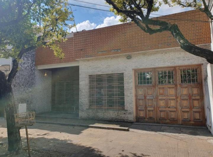 Casa · 90m² · 3 Ambientes · 1 Cochera