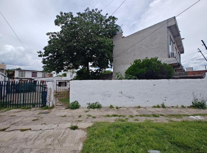 Casa · 234m² · 2 Ambientes · 1 Cochera