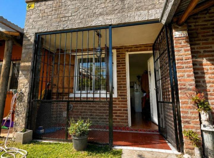 Casa · 200m² · 4 Ambientes · 2 Cocheras