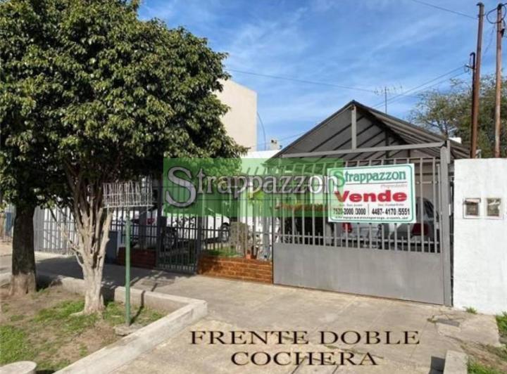Casa · 130m² · 5 Ambientes · 2 Cocheras