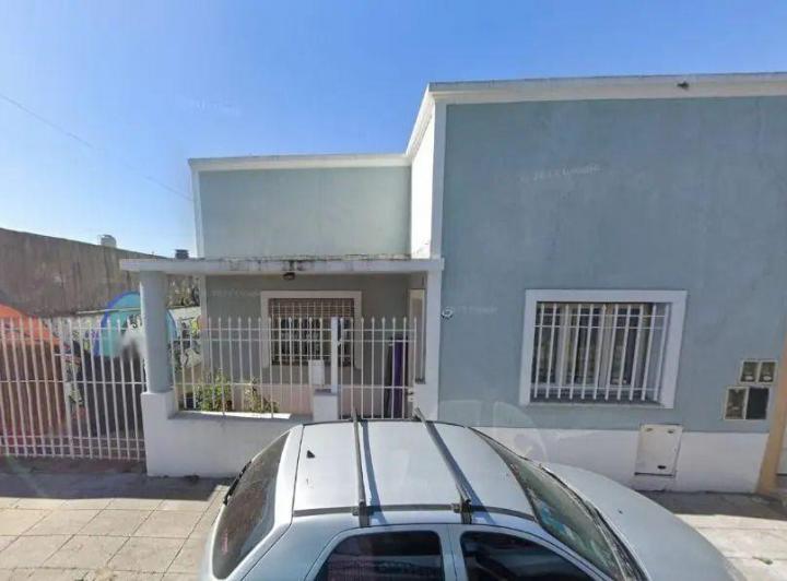 Casa · 180m² · 5 Ambientes