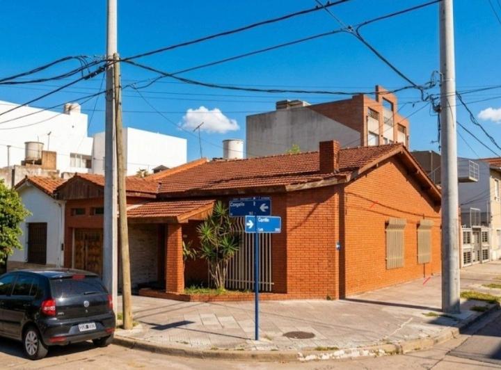 Casa · 120m² · 4 Ambientes · 1 Cochera
