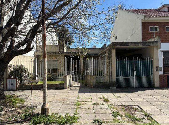 Casa · 155m² · 3 Ambientes · 3 Cocheras