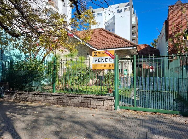 Casa · 190m² · 4 Ambientes · 1 Cochera
