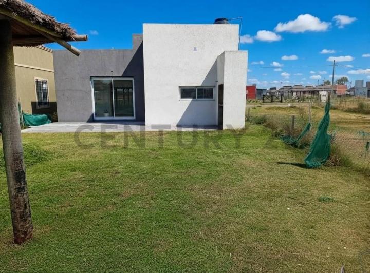 Casa · 72m² · 3 Ambientes · 1 Cochera