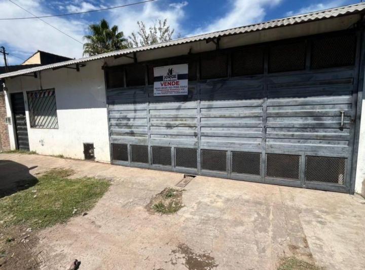 Casa · 100m² · 3 Ambientes · 2 Cocheras