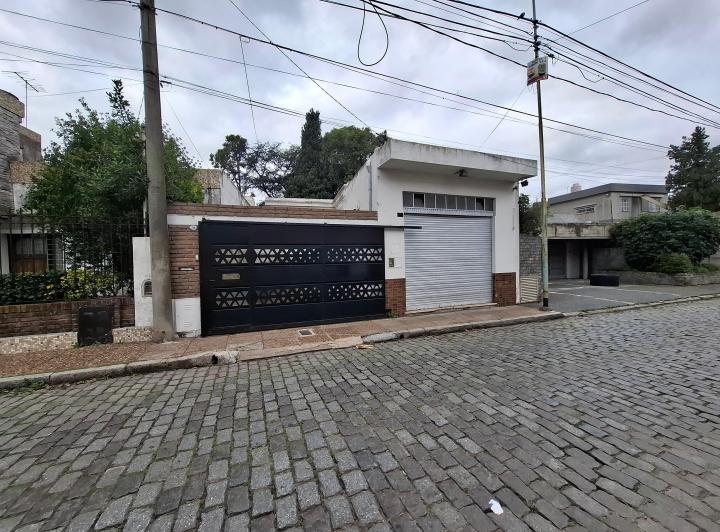 Casa · 141m² · 1 Ambiente