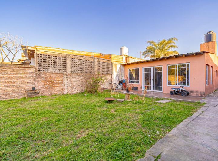 Casa · 175m² · 5 Ambientes · 1 Cochera