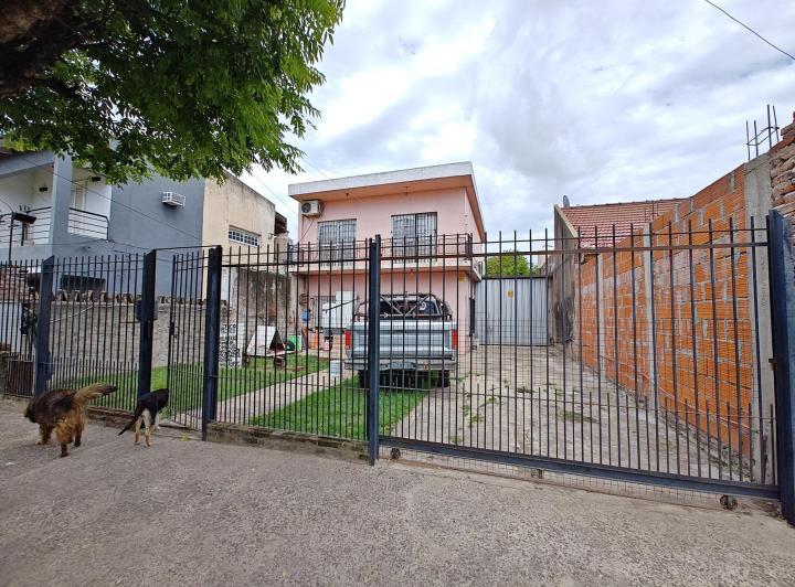 Casa · 159m² · 4 Ambientes · 1 Cochera