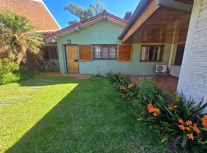 Casa · 120m² · 4 Ambientes · 1 Cochera