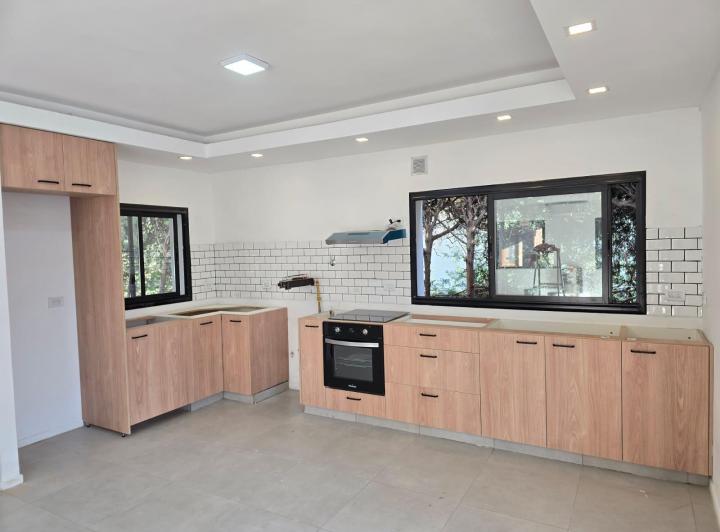 Casa · 220m² · 4 Ambientes · 1 Cochera