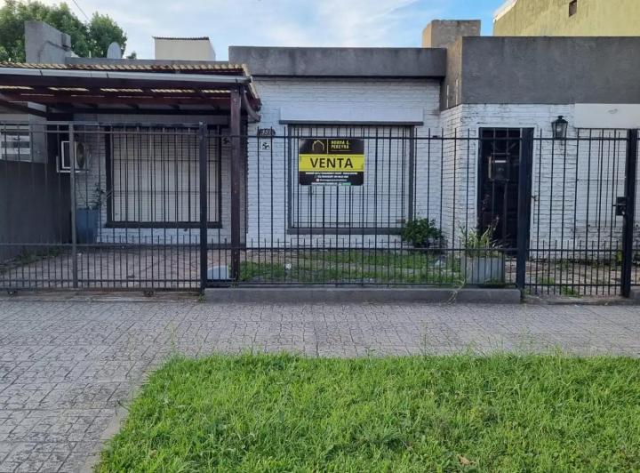 Casa · 128m² · 3 Ambientes · 1 Cochera