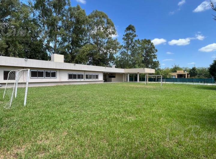 Casa · 200m² · 4 Ambientes