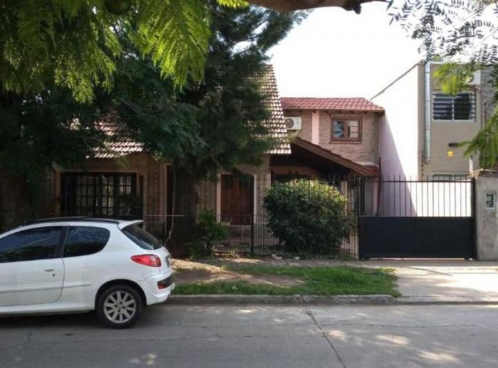 Casa · 128m² · 5 Ambientes