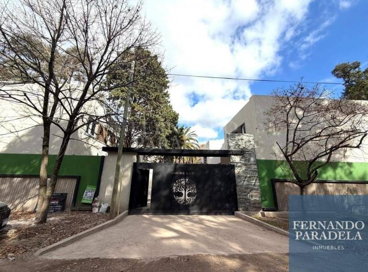 Casa · 134m² · 5 Ambientes · 1 Cochera