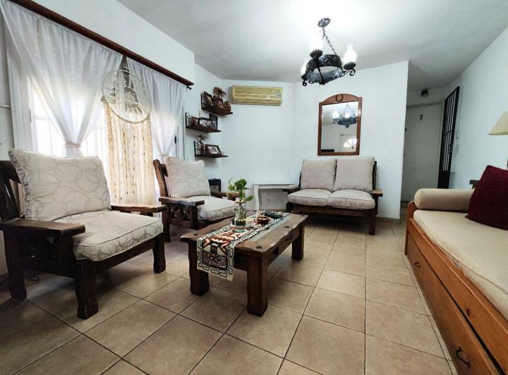 Casa · 234m² · 6 Ambientes