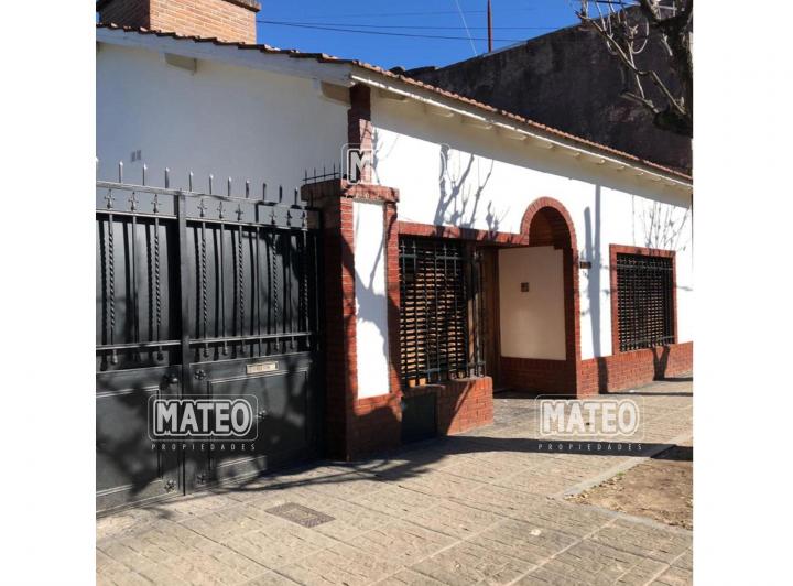 Casa · 1m² · 3 Ambientes