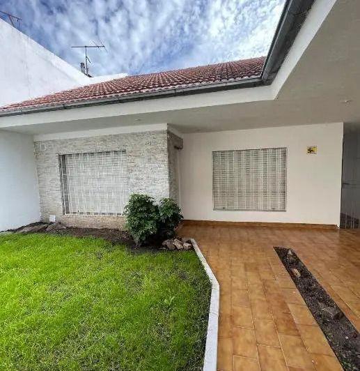 Casa · 80m² · 3 Ambientes · 1 Cochera