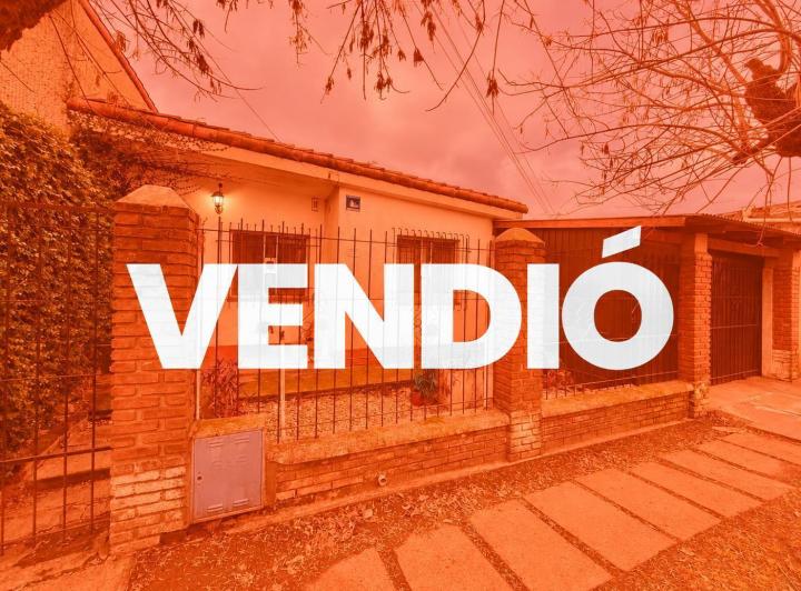 Casa · 65m² · 4 Ambientes · 2 Cocheras
