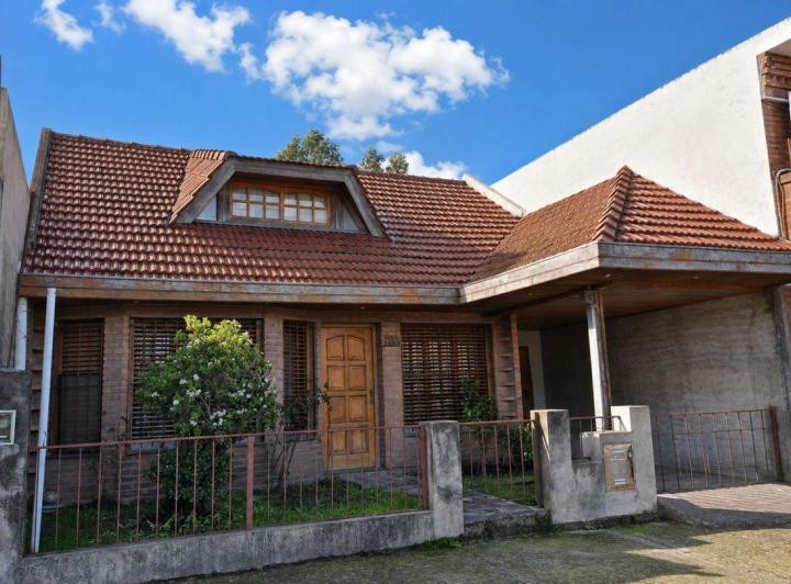 Casa · 70m² · 3 Ambientes · 1 Cochera